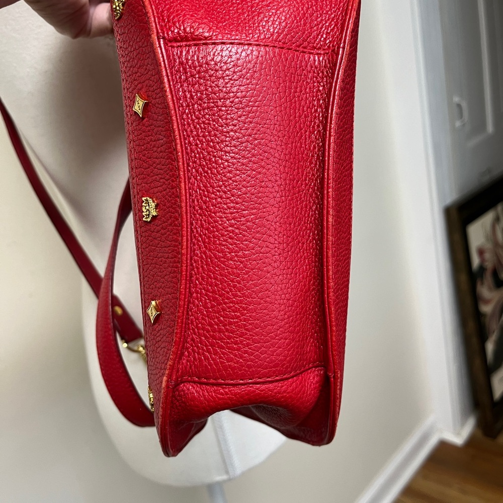 MCM,EUC,Red Pebbled Leather Shoulder Bag with Gold Accents, COA, 11.5x8.5x4”❤️!! - Picture 11 of 16